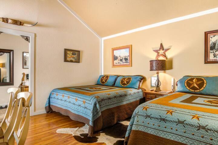 Appartamento #3 Wrangler~Bandera Tin Star~Bandera, Tx. Esterno foto
